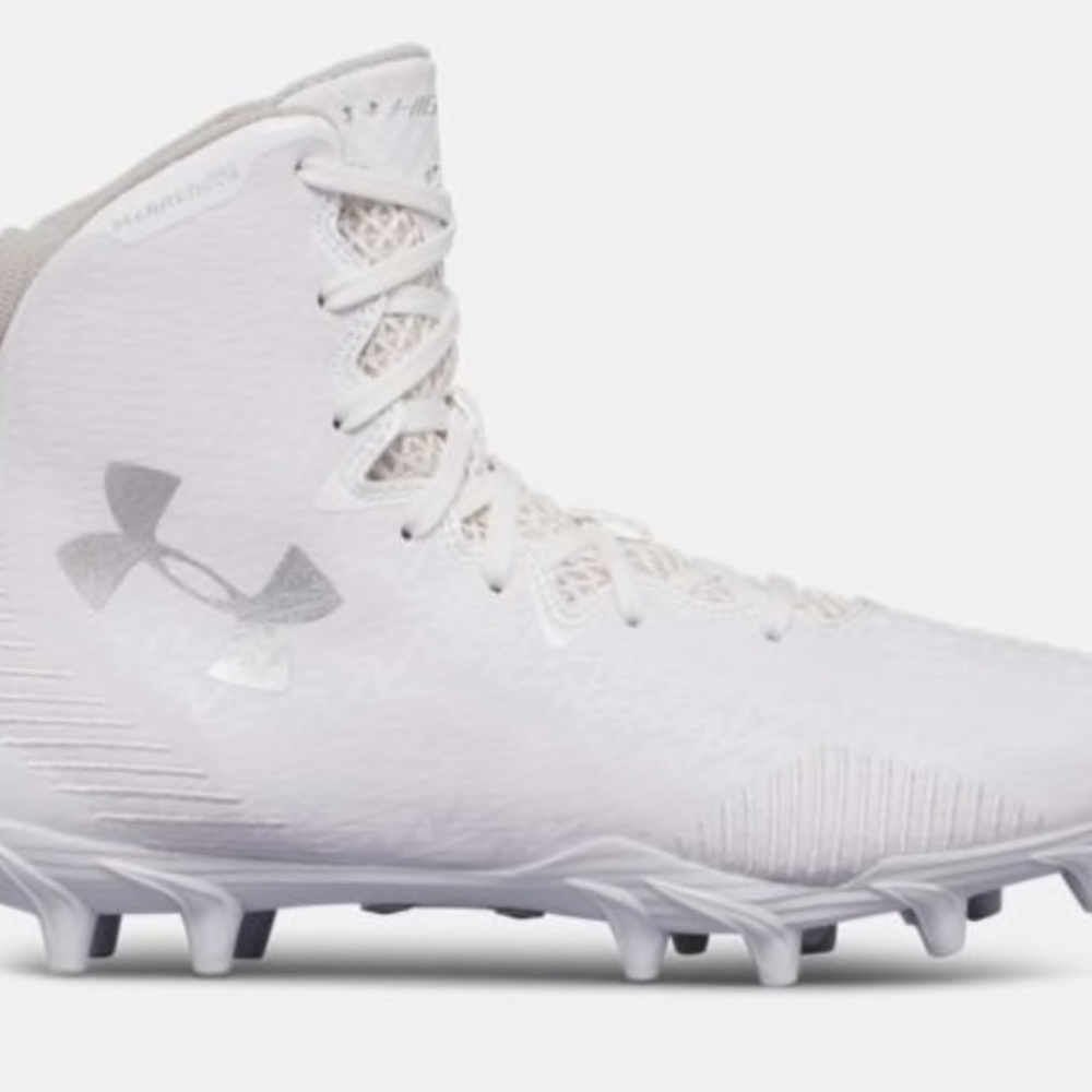 BRAND NEW Under Armour clutchfit women’s cleats